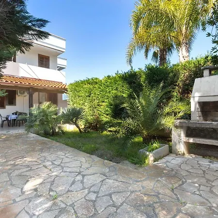 Villino Amos By Barbarhouse Tatil Evi Torre dell'Orso